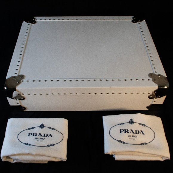 White Prada Serving Trunk - Picture 1 of 13